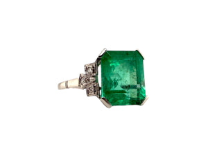 GIA Platinum Art Deco 5.47 Carat Colombian Emerald Ring