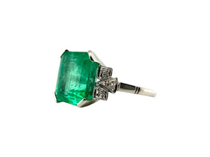 GIA Platinum Art Deco 5.47 Carat Colombian Emerald Ring