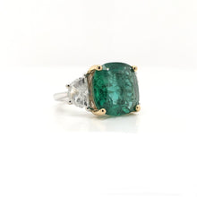 CONTEMPORARY ESTATE 7.88 CARAT EMERALD AND DIAMOND RING