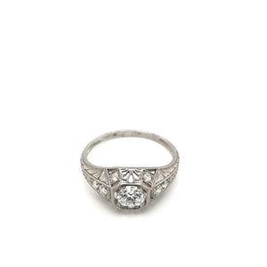 ANTIQUE ART DECO 0.60 CARAT DIAMOND PLATINUM FILIGREE RING