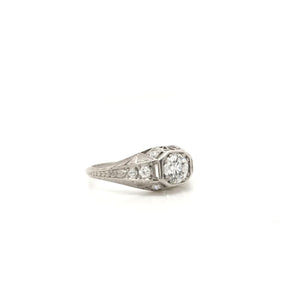 ANTIQUE ART DECO 0.60 CARAT DIAMOND PLATINUM FILIGREE RING