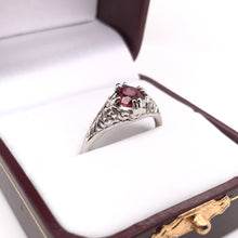 ART DECO 0.92 CARAT RUBY FILIGREE RING